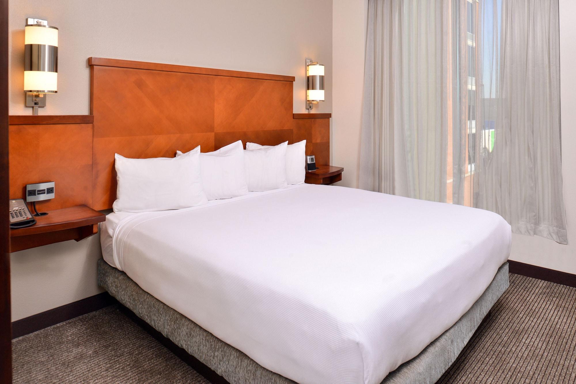 Hyatt Place Garden City Eksteriør bilde